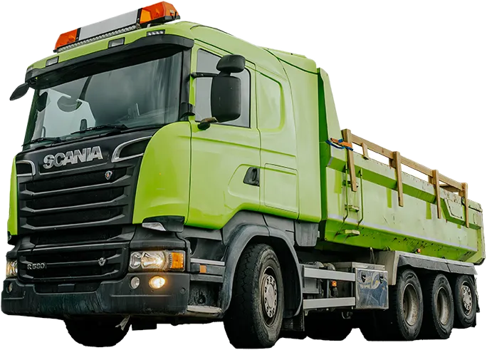 Grön Scania-lastbil med flak och räcken för studentfirande